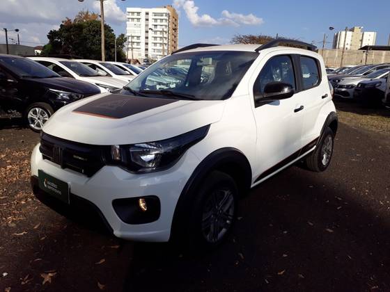 FIAT MOBI 1.0 FIREFLY FLEX TREKKING MANUAL